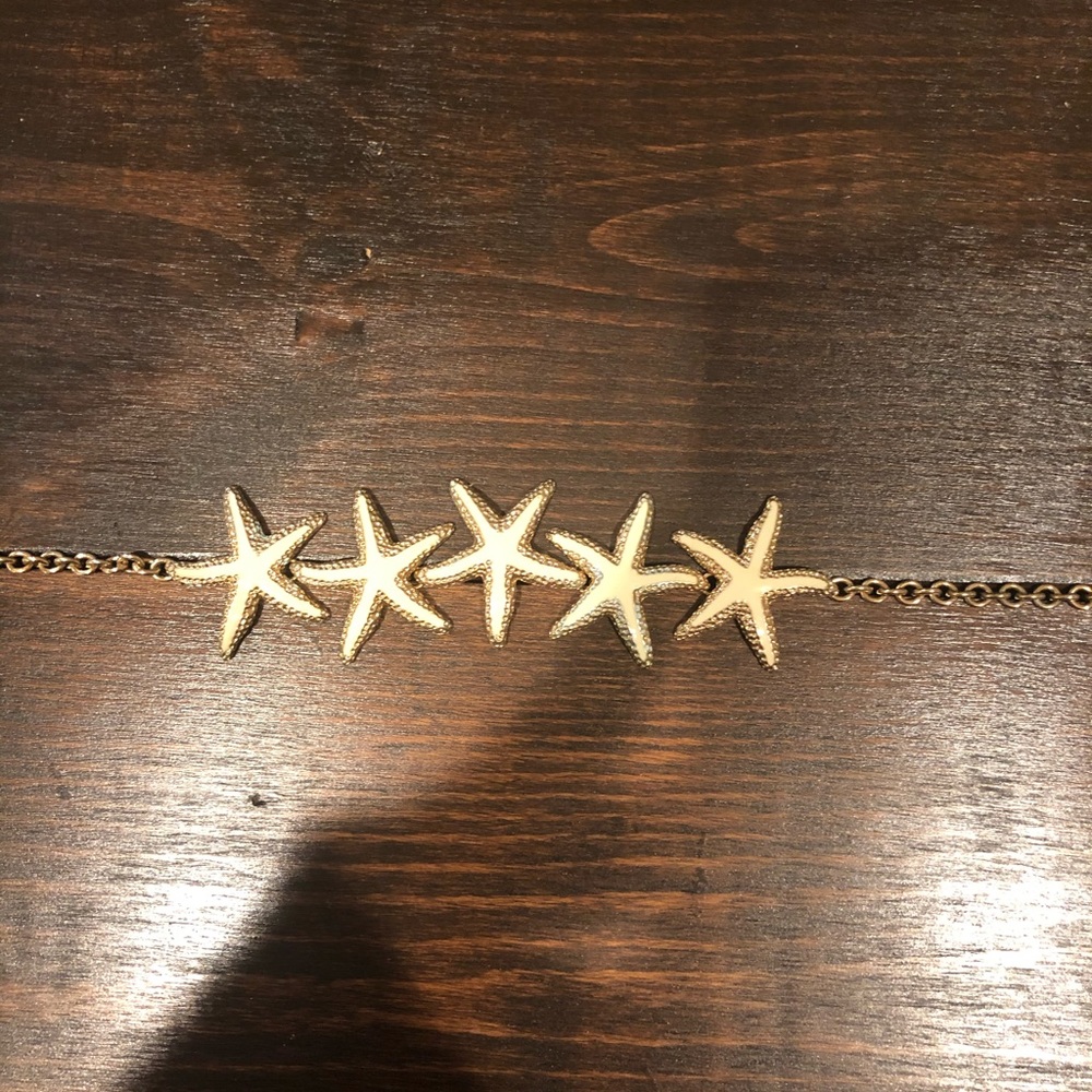Statement necklace